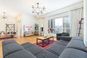 Stylish pad right by the beach